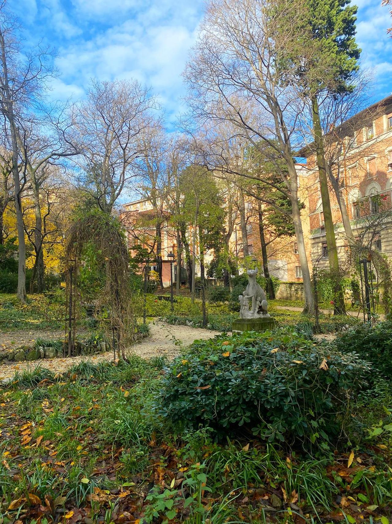 Blucavana, Casa Vacanze In Centro A Триест Экстерьер фото